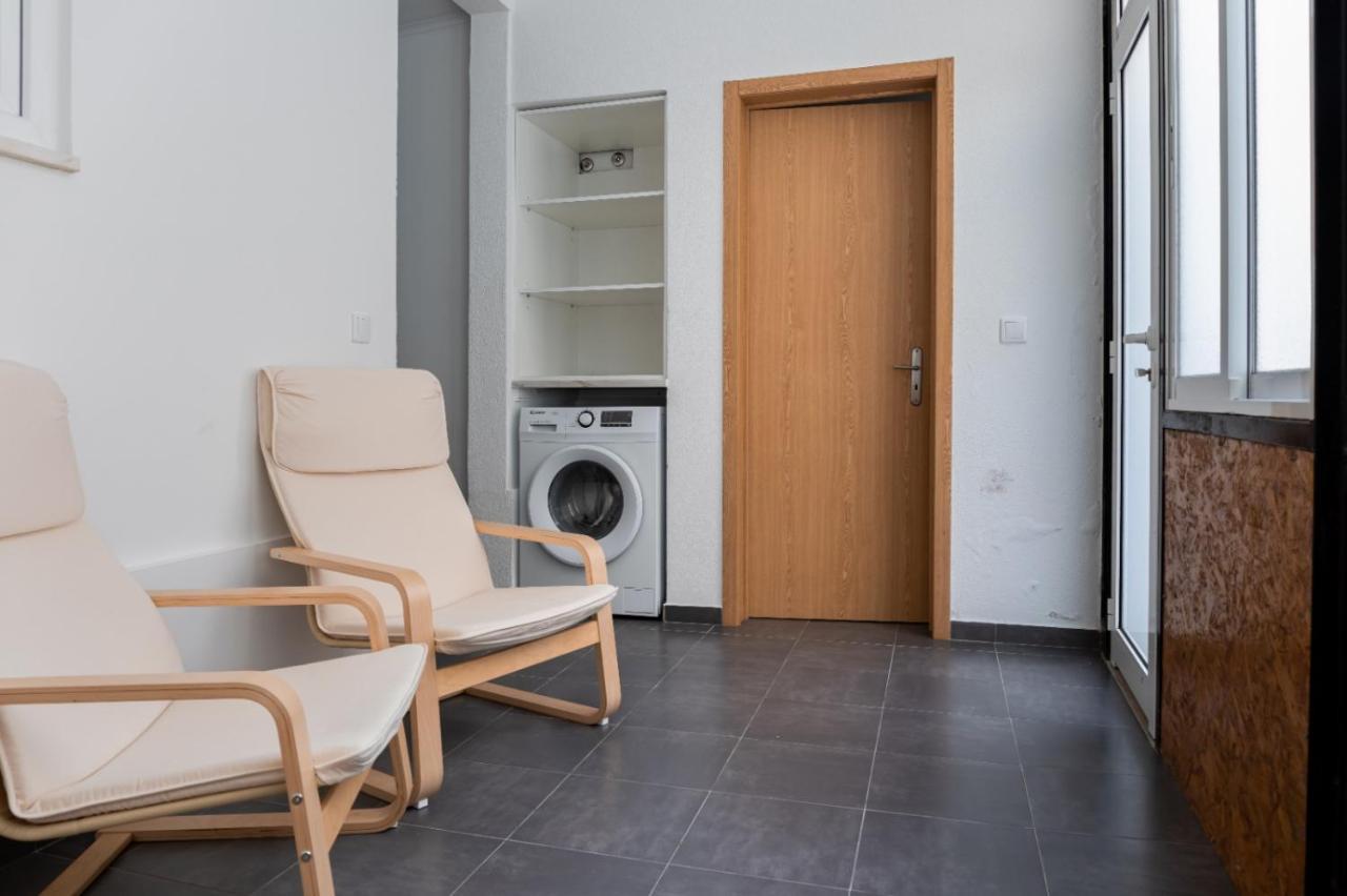 Entrecampos - Two Bedroom Apartment With Terrace Lisbon Exterior photo